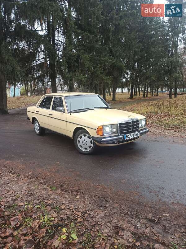Седан Mercedes-Benz E-Class 1984 в Глухове