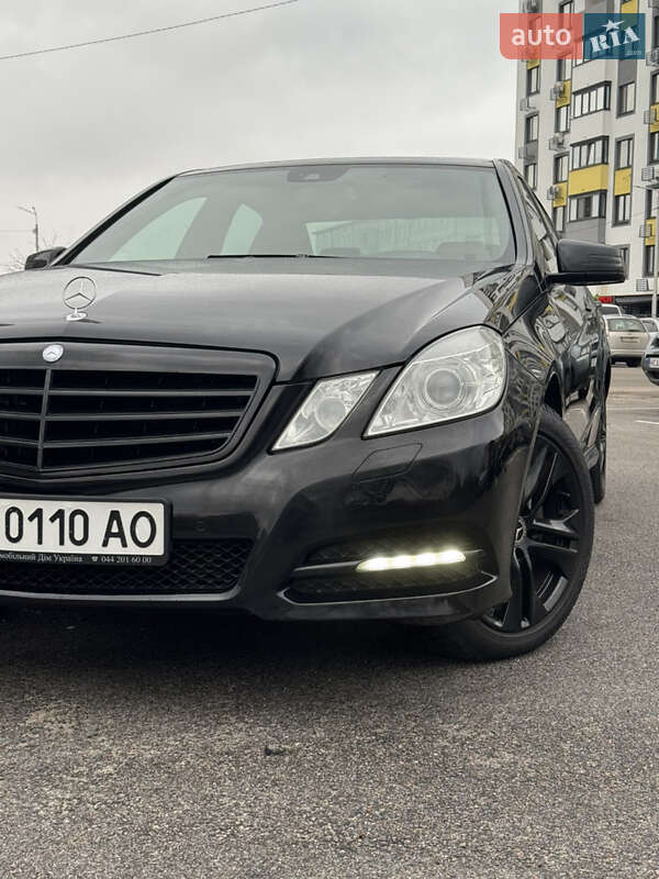 Седан Mercedes-Benz E-Class 2012 в Києві фото 2 Седан Mercedes-Benz E-Class 2012 в Києві