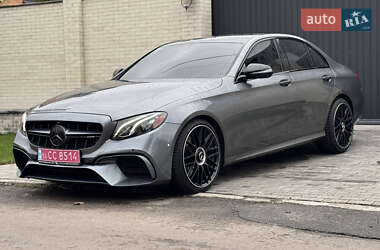 Седан Mercedes-Benz E-Class 2018 в Києві