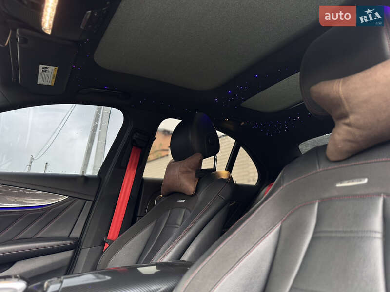 Седан Mercedes-Benz E-Class 2018 в Києві