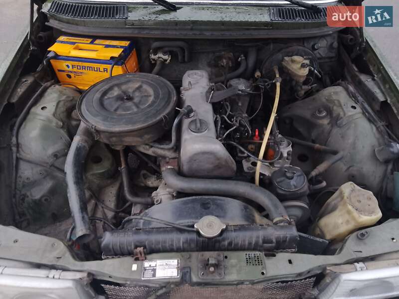 Седан Mercedes-Benz E-Class 1982 в Киеве