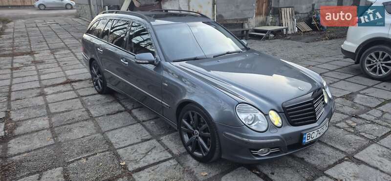 Універсал Mercedes-Benz E-Class 2008 в Львові фото 43 Універсал Mercedes-Benz E-Class 2008 в Львові