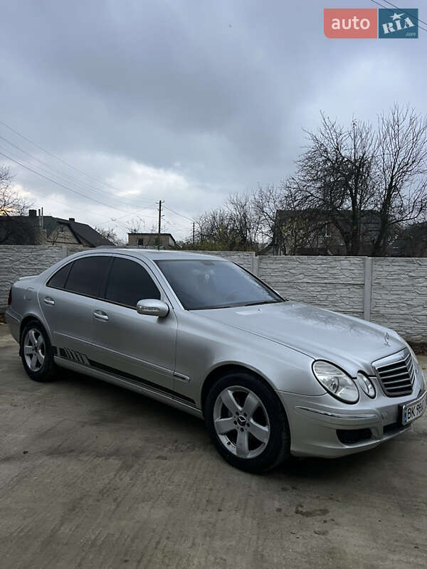 Седан Mercedes-Benz E-Class 2003 в Рівному фото 6 Седан Mercedes-Benz E-Class 2003 в Рівному