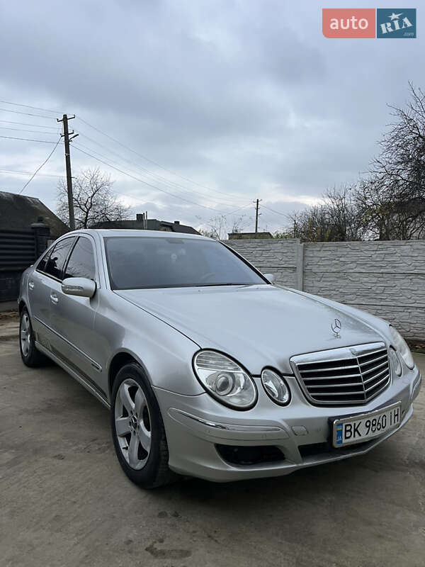 Седан Mercedes-Benz E-Class 2003 в Рівному фото 26 Седан Mercedes-Benz E-Class 2003 в Рівному