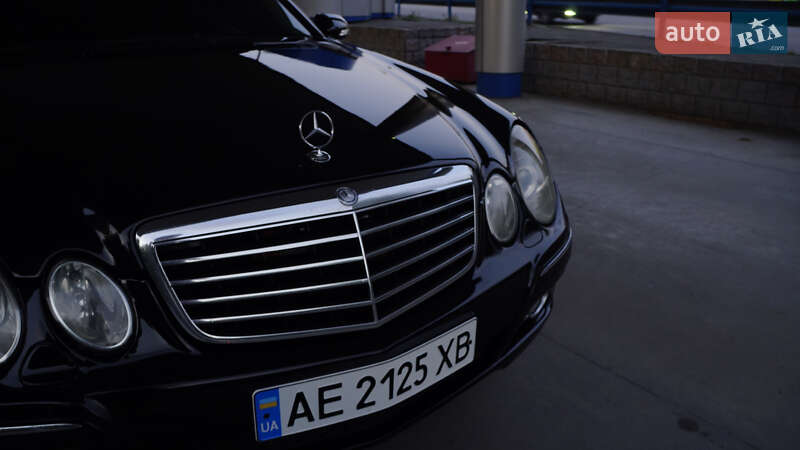 Седан Mercedes-Benz E-Class 2008 в Дніпрі