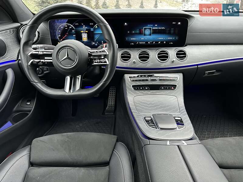Седан Mercedes-Benz E-Class 2021 в Києві