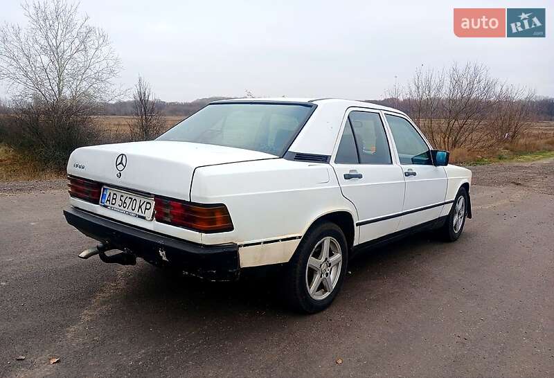 Седан Mercedes-Benz E-Class 1986 в Балаклії фото 10 Седан Mercedes-Benz E-Class 1986 в Балаклії