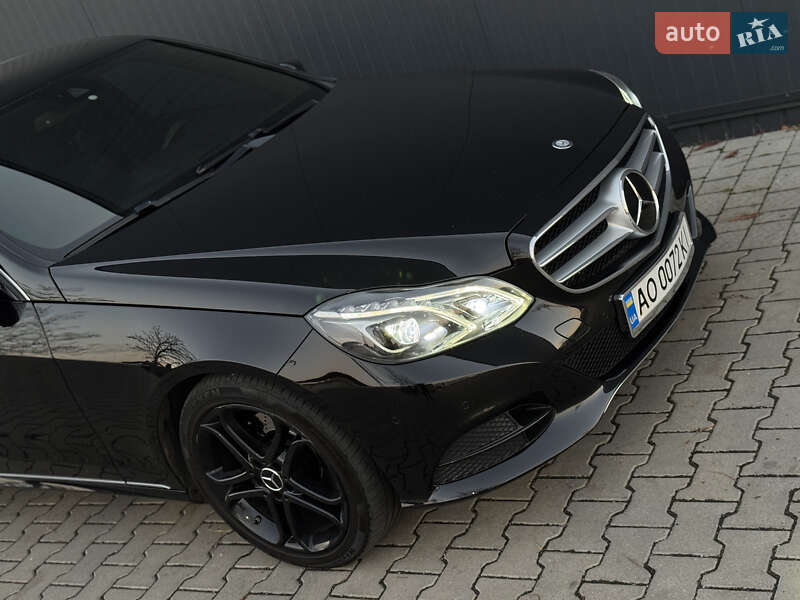 Седан Mercedes-Benz E-Class 2014 в Мукачевому
