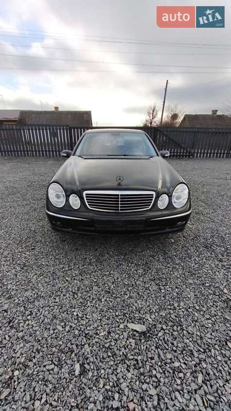 Седан Mercedes-Benz E-Class 2006 в Рокитном