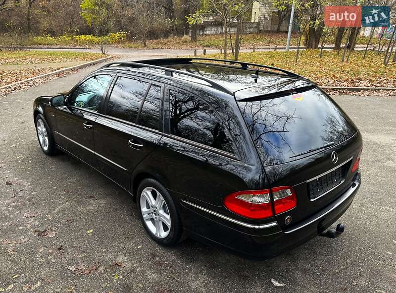 Универсал Mercedes-Benz E-Class 2009 в Киеве