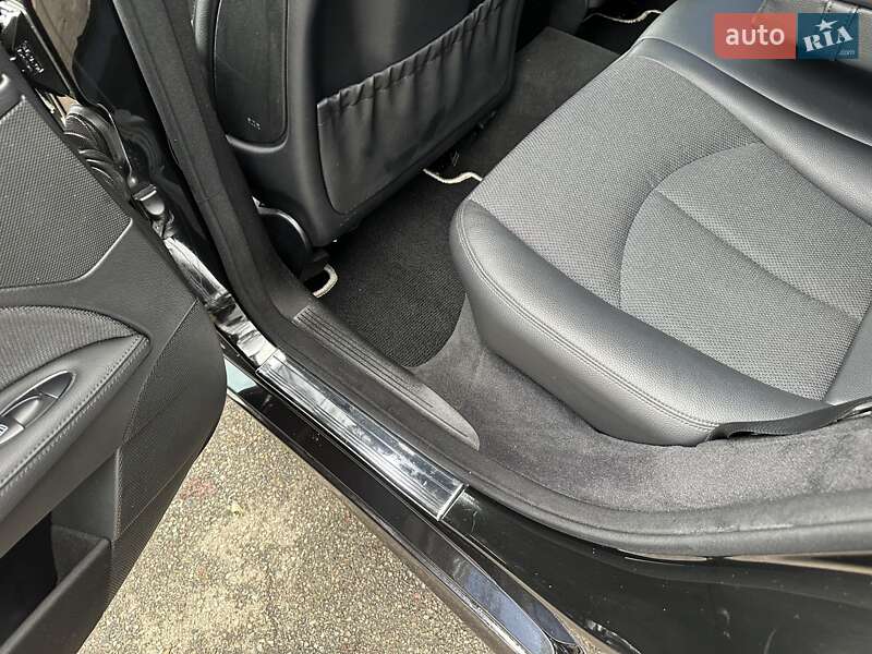 Универсал Mercedes-Benz E-Class 2009 в Киеве