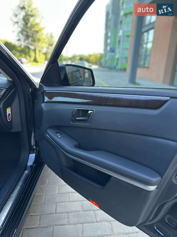 Седан Mercedes-Benz E-Class 2010 в Львові фото 19 Седан Mercedes-Benz E-Class 2010 в Львові