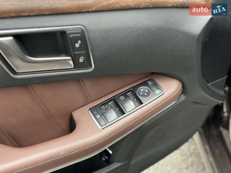 Седан Mercedes-Benz E-Class 2015 в Харькове фото 28 Седан Mercedes-Benz E-Class 2015 в Харькове
