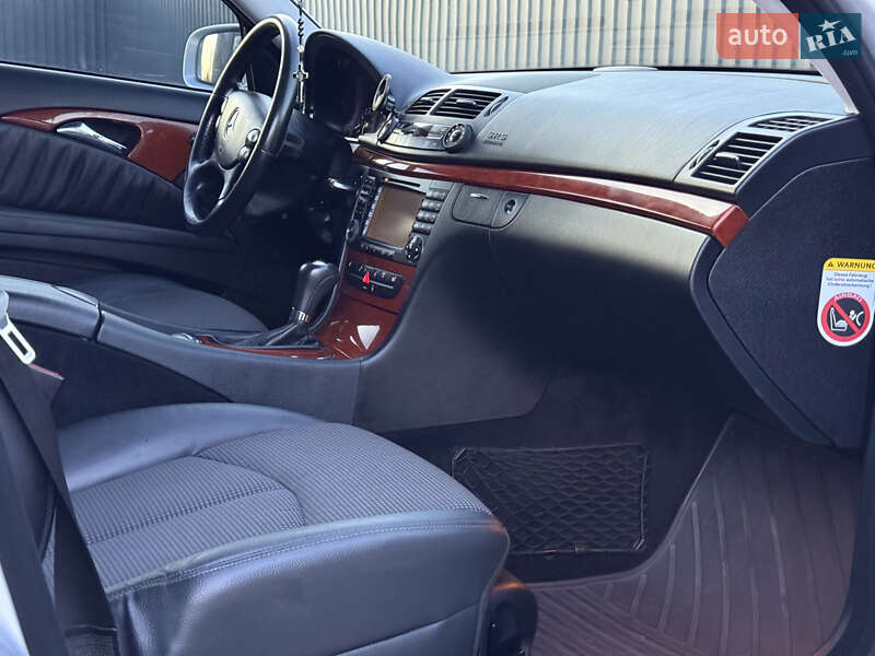 Седан Mercedes-Benz E-Class 2007 в Львові фото 44 Седан Mercedes-Benz E-Class 2007 в Львові
