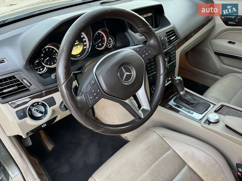 Купе Mercedes-Benz E-Class 2011 в Тячеві
