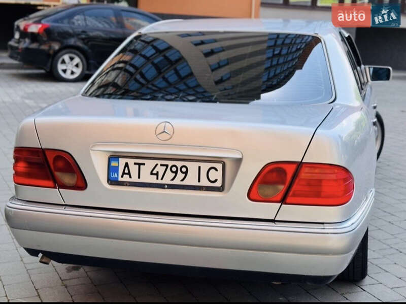 Седан Mercedes-Benz E-Class 1996 в Павлограде