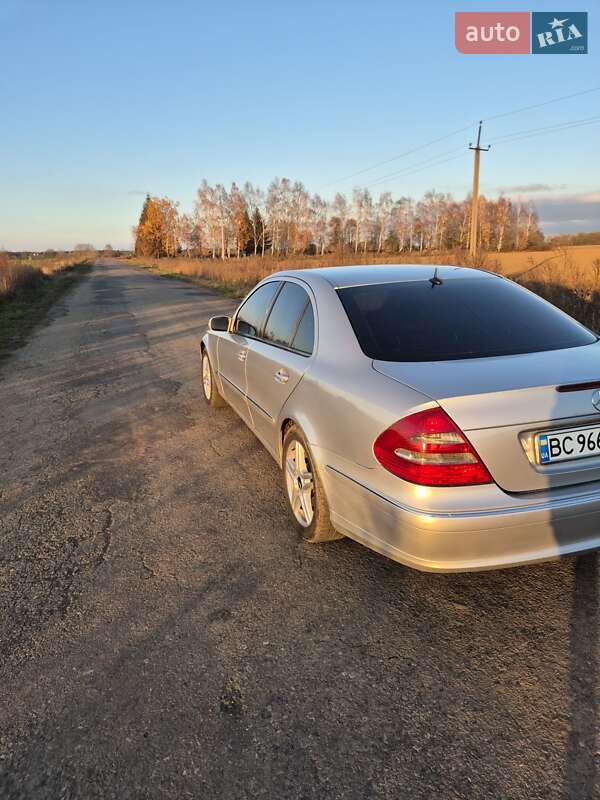 Седан Mercedes-Benz E-Class 2002 в Львові фото 6 Седан Mercedes-Benz E-Class 2002 в Львові