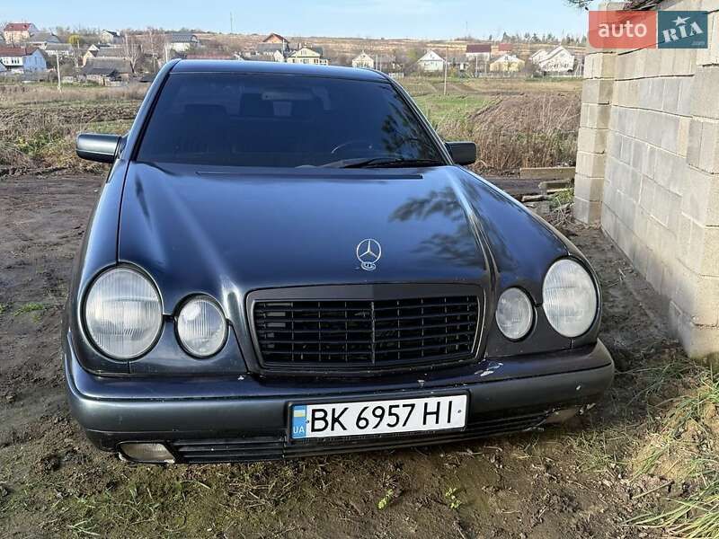 Mercedes-Benz E-Class 1998 Mercedes-Benz E-Class 1998