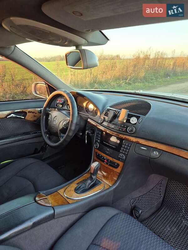 Седан Mercedes-Benz E-Class 2002 в Львові фото 12 Седан Mercedes-Benz E-Class 2002 в Львові