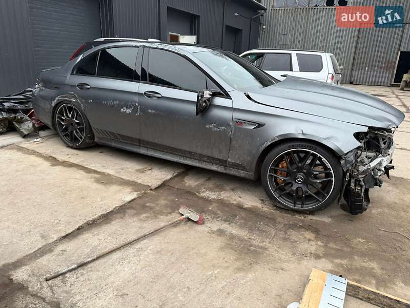 Седан Mercedes-Benz E-Class 2018 в Киеве фото 10 Седан Mercedes-Benz E-Class 2018 в Киеве