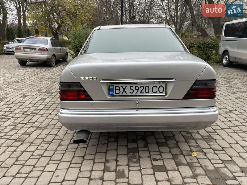 Седан Mercedes-Benz E-Class 1995 в Хотині фото 6 Седан Mercedes-Benz E-Class 1995 в Хотині