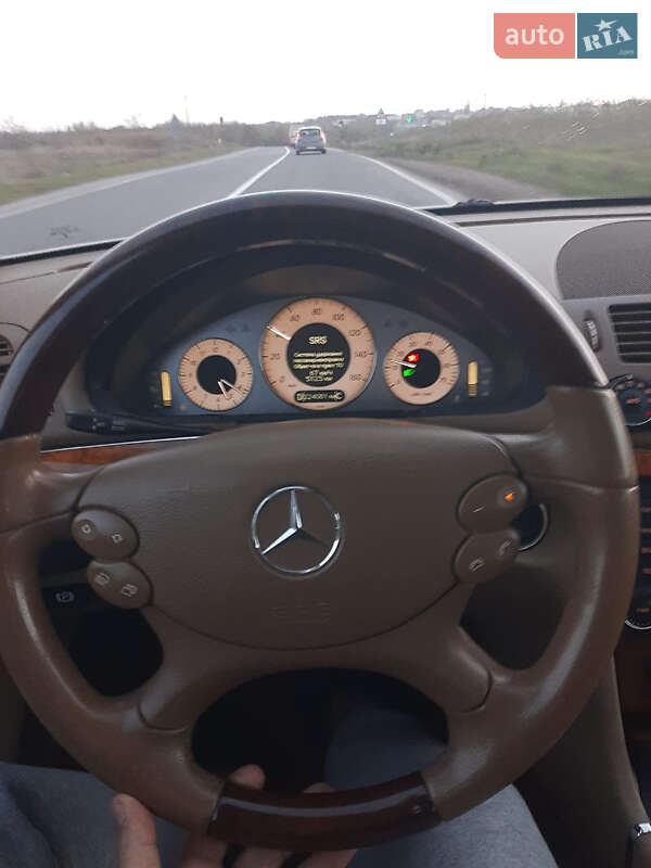 Седан Mercedes-Benz E-Class 2007 в Одесі фото 60 Седан Mercedes-Benz E-Class 2007 в Одесі