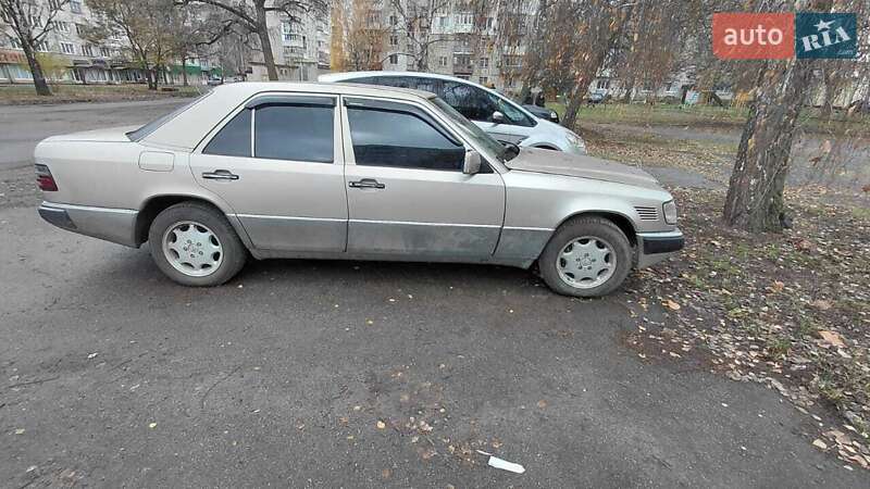 Седан Mercedes-Benz E-Class 1990 в Шостці фото 2 Седан Mercedes-Benz E-Class 1990 в Шостці