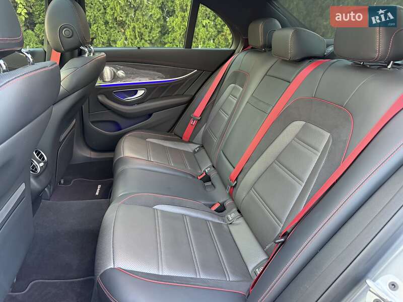 Седан Mercedes-Benz E-Class 2022 в Дніпрі