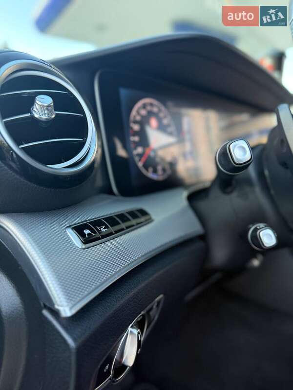 Седан Mercedes-Benz E-Class 2017 в Самборе фото 63 Седан Mercedes-Benz E-Class 2017 в Самборе