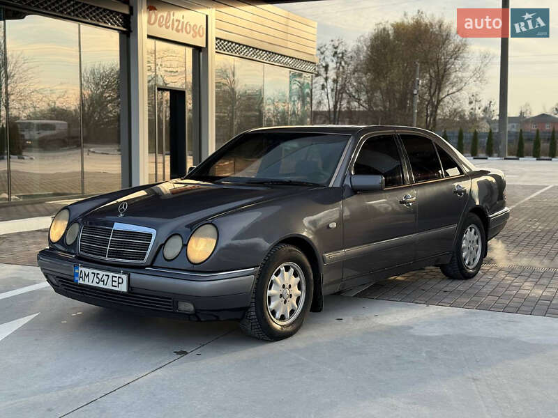 Седан Mercedes-Benz E-Class 1995 в Киеве фото 5 Седан Mercedes-Benz E-Class 1995 в Киеве