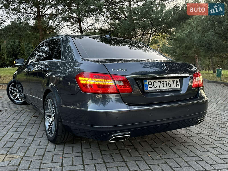 Седан Mercedes-Benz E-Class 2012 в Дрогобыче