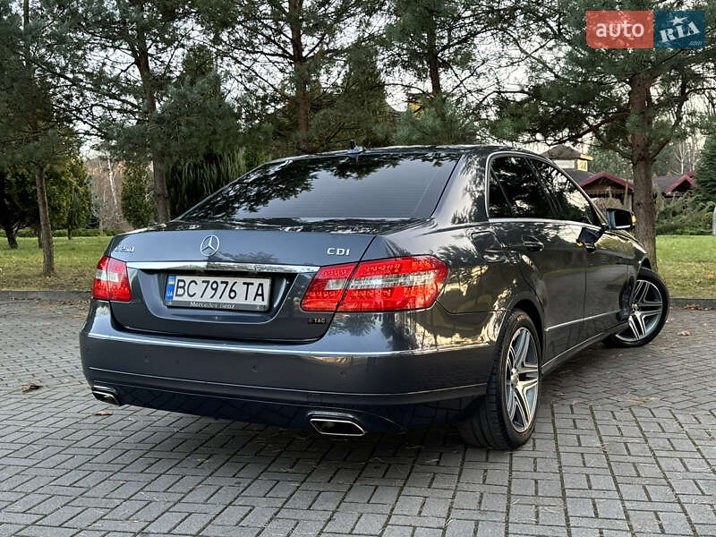 Седан Mercedes-Benz E-Class 2012 в Дрогобыче