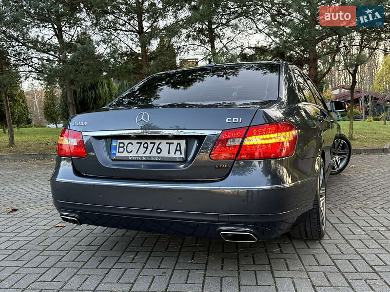 Седан Mercedes-Benz E-Class 2012 в Дрогобыче