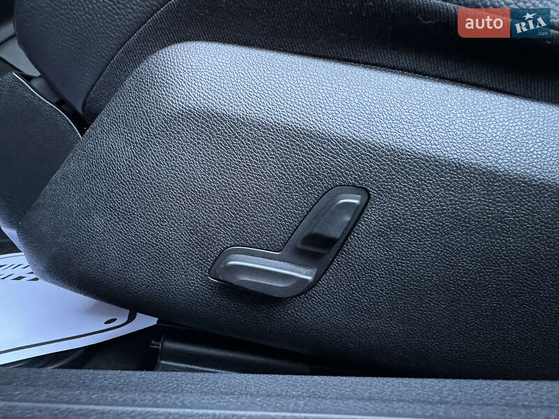 Седан Mercedes-Benz E-Class 2012 в Дрогобыче