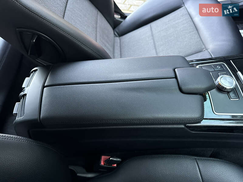 Седан Mercedes-Benz E-Class 2012 в Дрогобыче