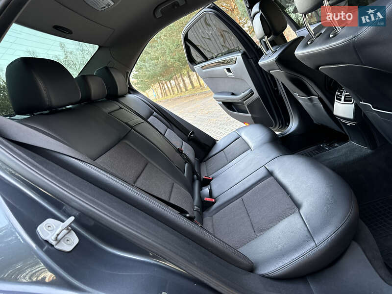 Седан Mercedes-Benz E-Class 2012 в Дрогобыче