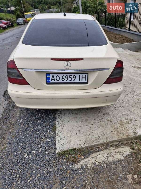 Седан Mercedes-Benz E-Class 2007 в Поляні фото 2 Седан Mercedes-Benz E-Class 2007 в Поляні