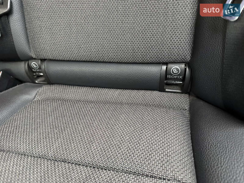 Седан Mercedes-Benz E-Class 2011 в Бориславі фото 31 Седан Mercedes-Benz E-Class 2011 в Бориславі