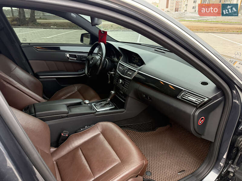 Седан Mercedes-Benz E-Class 2011 в Вінниці фото 14 Седан Mercedes-Benz E-Class 2011 в Вінниці