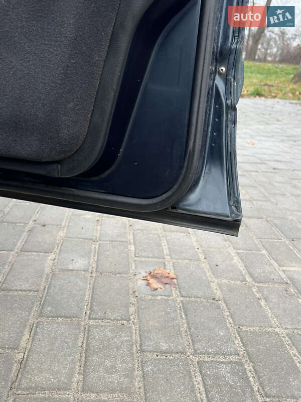 Седан Mercedes-Benz E-Class 1998 в Львове