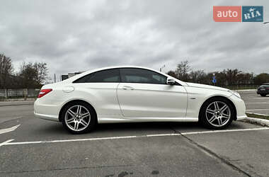 Купе Mercedes-Benz E-Class 2012 в Києві