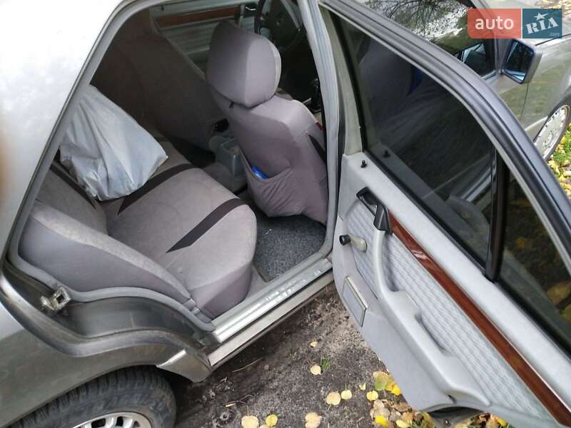 Седан Mercedes-Benz E-Class 1991 в Києві фото 6 Седан Mercedes-Benz E-Class 1991 в Києві