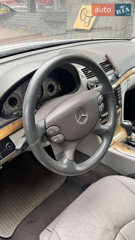 Седан Mercedes-Benz E-Class 2007 в Чернівцях