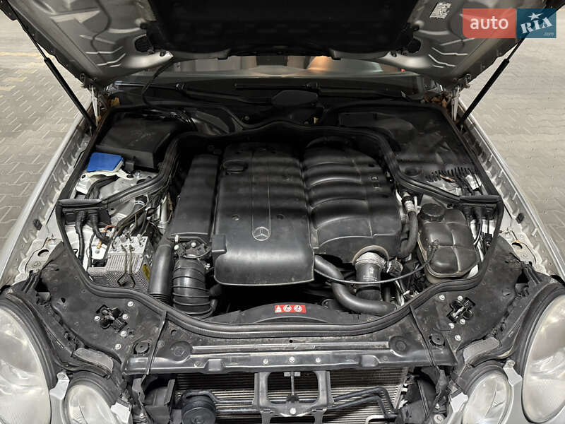 Седан Mercedes-Benz E-Class 2004 в Одесі