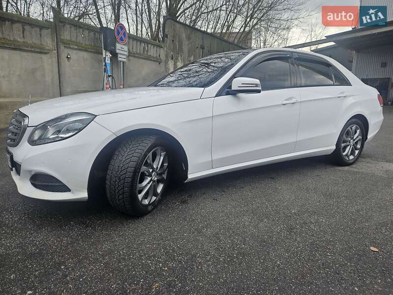 Седан Mercedes-Benz E-Class 2015 в Виннице