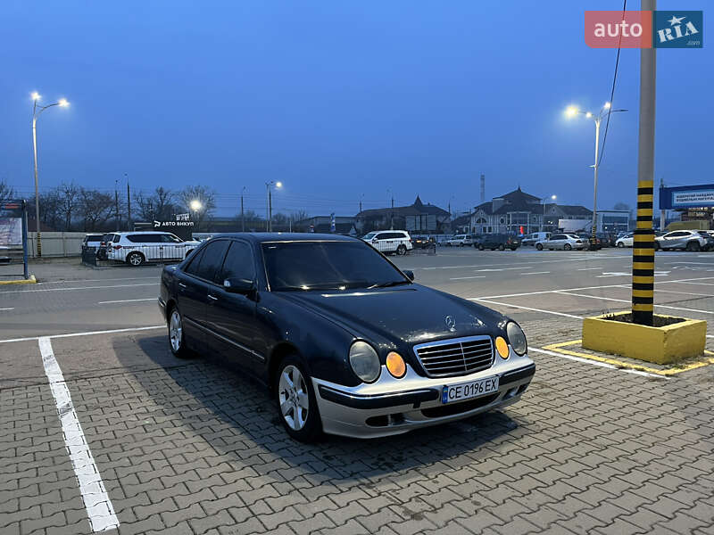 Седан Mercedes-Benz E-Class 2002 в Черновцах