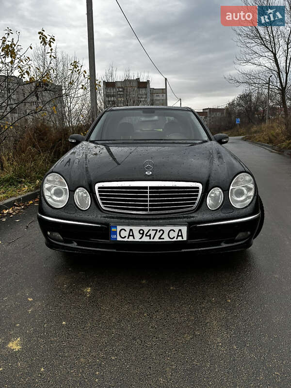 Седан Mercedes-Benz E-Class 2005 в Львове