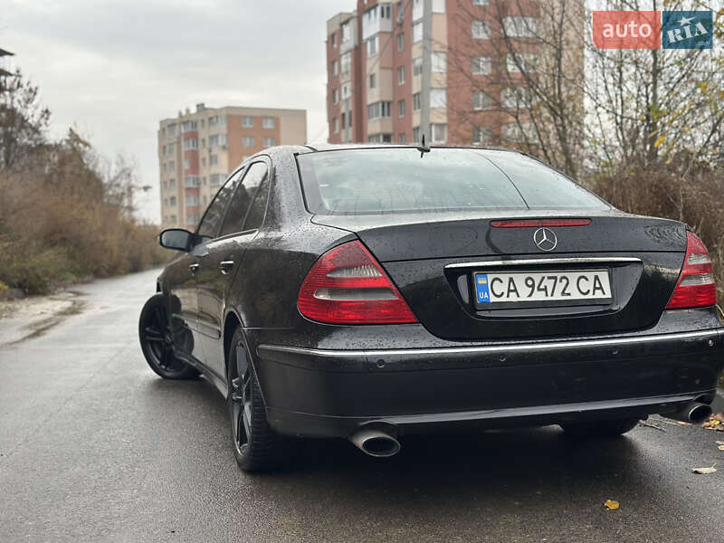 Седан Mercedes-Benz E-Class 2005 в Львове