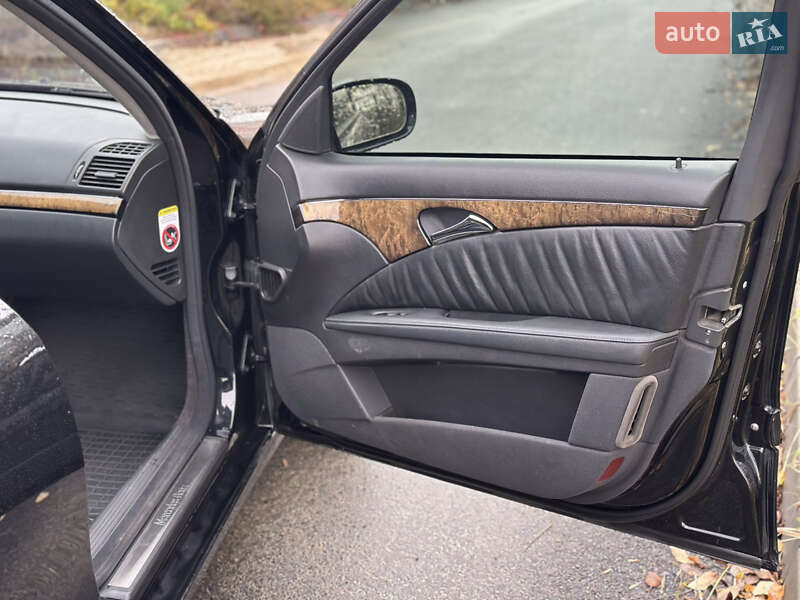 Седан Mercedes-Benz E-Class 2005 в Львове