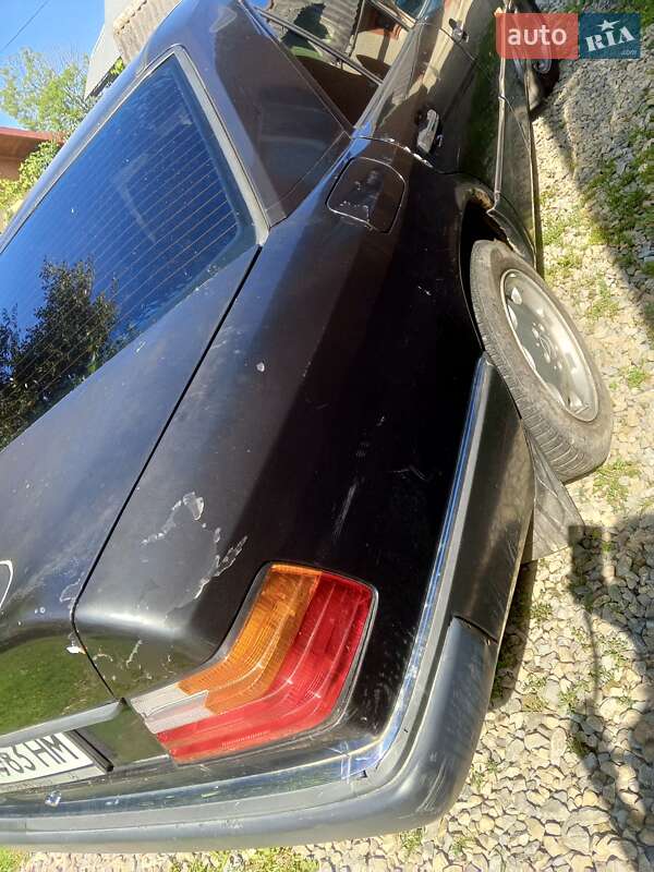 Седан Mercedes-Benz E-Class 1992 в Косове фото 11 Седан Mercedes-Benz E-Class 1992 в Косове